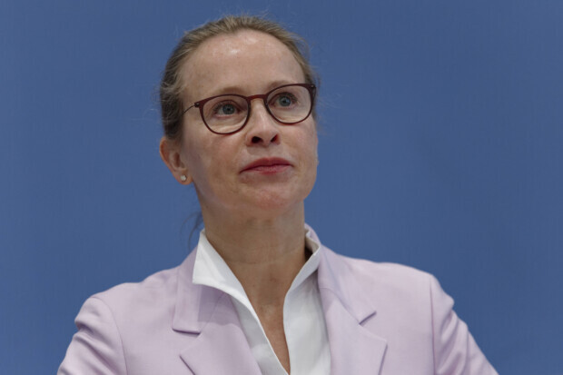 Ausschuss winkt Richterinnen fürs Verfassungsgericht durch