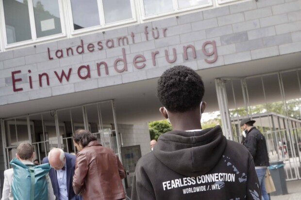 Wurden in Berlin Pässe und Termine verkauft?