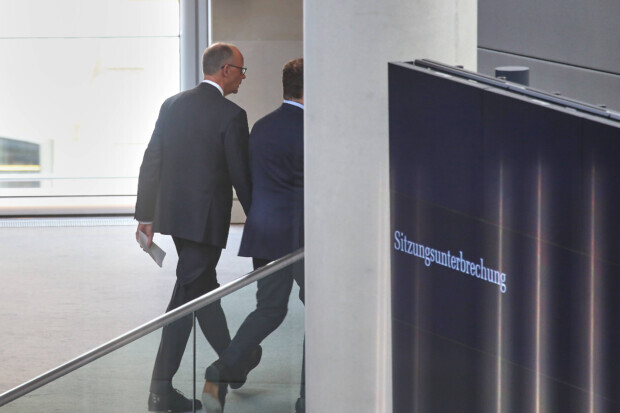 Sieg für christliche Werte, schwere Niederlage für Jens Spahn und Friedrich Merz