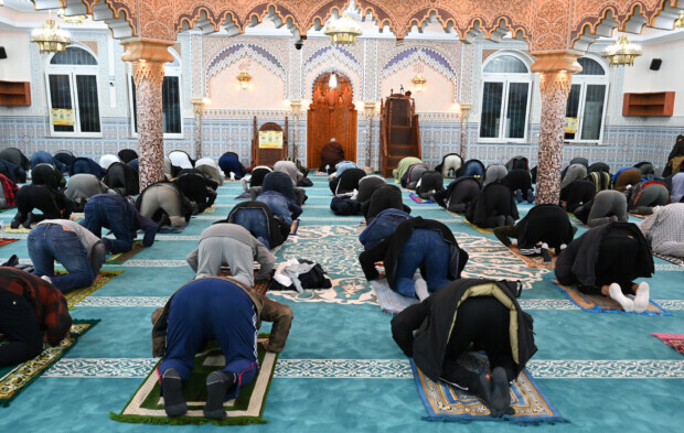 Österreich: Gericht erlaubt das Anwenden von Scharia-Recht in Privatverträgen