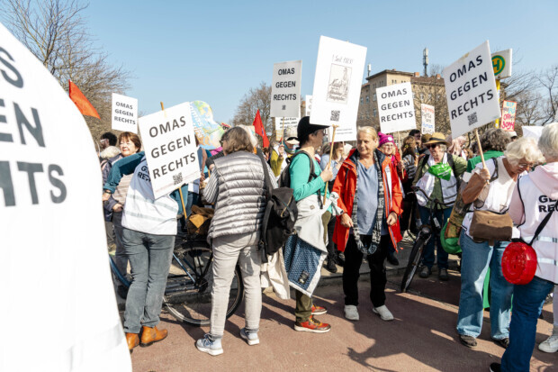 Chefin von „Omas gegen Rechts-Berlin“ war Stasi-IM „Marion“