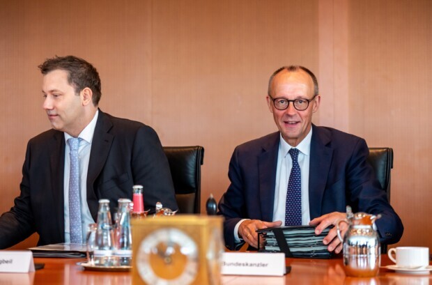 Merz und Klingbeil machen Weg frei für höhere Beiträge