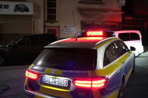 Tankstellenräuber erschießt 34-jährigen Polizisten mit entrissener Dienstwaffe