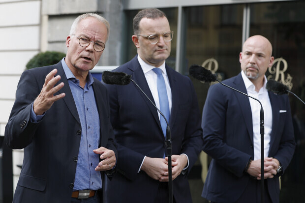 Das große Nichts oder Durchregieren im Vakuum: Machterhalt statt Lösungen