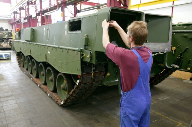 Kriegswirtschaft soll Lücke schließen