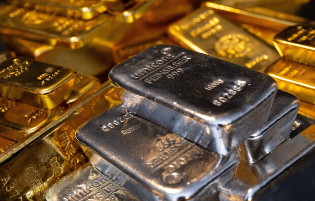 US-Zinsen runter, Gold und Silber rauf – was bringen die nächsten Monate?