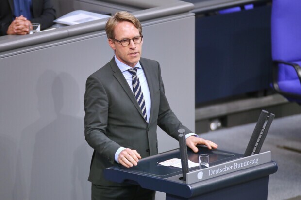 Fluchtgrund weggefallen: Druck auf Syrer zur Rückkehr verstärken