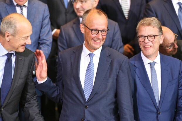 Ignorant und selbstverliebt immer tiefer in die Krise