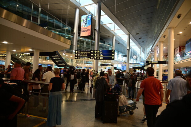 Drohnen-Alarm legt Flughafen Kopenhagen lahm