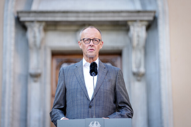 Mehr zahlen, weniger erhalten – Regierung Friedrich Merz straft die Fleißigen ab