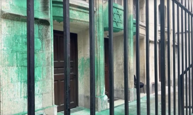 Vandalismus gegen Synagogen und Moscheen: Befehle kamen von Geheimdienst