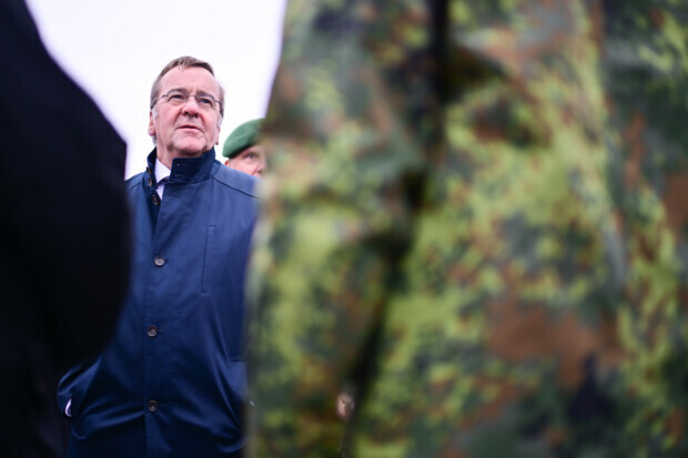 Scheitern mit Ansage: Boris Pistorius will Kasernen bauen