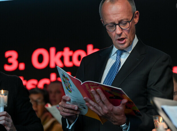 Der Bundespräsident, der Kanzler und die Minister können sich freuen: Ihre Gehälter steigen