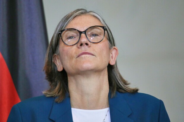 Zwischen Absturz der Industrie und grüner Gesinnungstreue