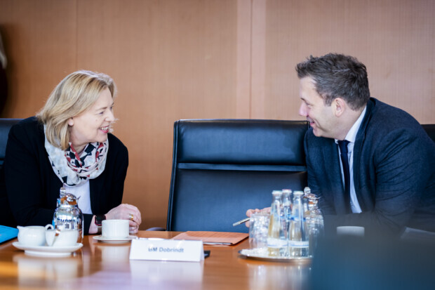 Friedrich Merz vorgeführt – SPD will selbst „sehr kleine“ Reform des Bürgergelds kippen