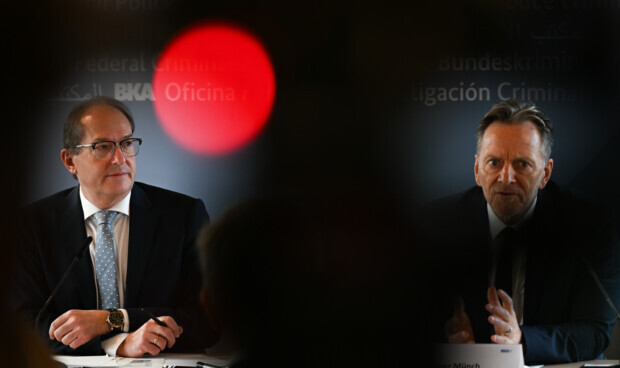 Die Beweislastumkehr oder: Vom Recht zum Verdacht