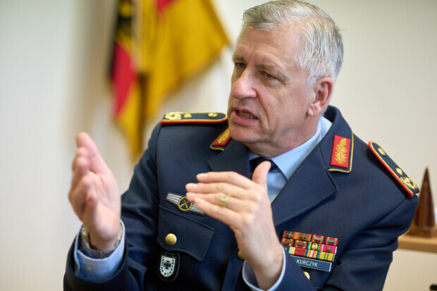 General Kurczyk: Politik hat die Wehrfähigkeit der Bundeswehr abgebaut