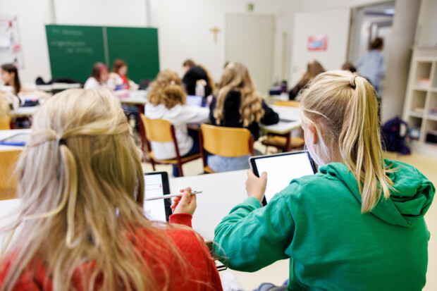 Werden KI und ChatGPT Bildungsprozesse revolutionieren?