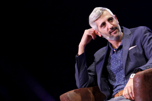 Michel Abdollahi und seine Vermessung Ostdeutschlands