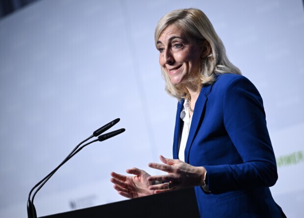 Gesundheitsreform scheitert an Wirtschafts- und Migrationskatastrophe