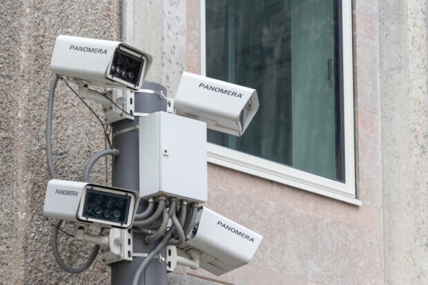 Immer mehr Sicherheitsmaßnahmen – Waffenverbote, Videoüberwachung, Terrorabwehr