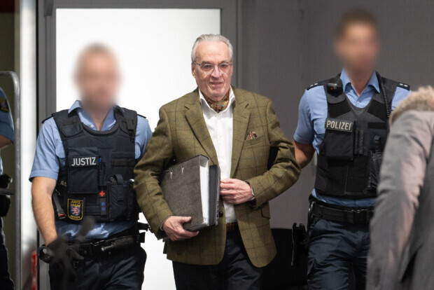 Reichsbürger-Prozess: Wie ein Betrugsgeflecht zum Terror-Spektakel aufgeblasen wird