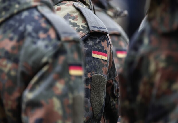 Deutschland, Deine Soldaten