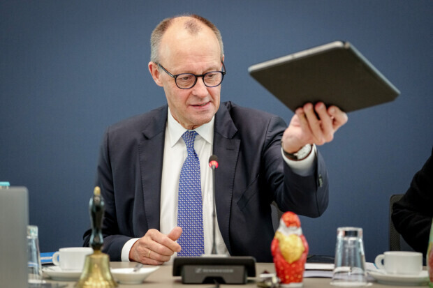 Wie Friedrich Merz den Weihnachtsmann einmal zum Lachen brachte