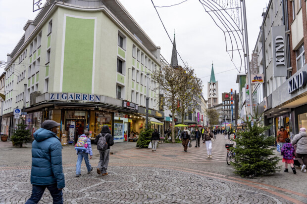 Kauflaune zum Jahresende deutlich eingetrübt – Verbraucher blicken pessimistisch auf 2026