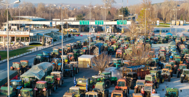 Von Südfrankreich über Brüssel bis Griechenland: Bauern blockieren Straßen und Verkehrsachsen
