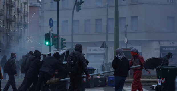 Italien: Turin brennt – Politische Linke mit paramiltärisch koordinierter Gewalt