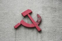 Polen verbietet die Kommunistische Partei