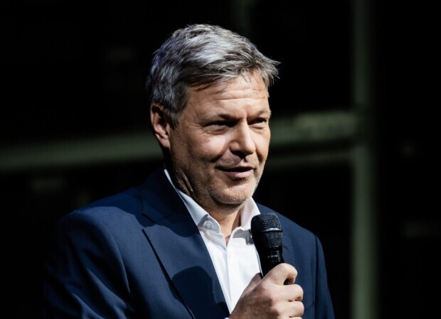 12.000 Euro: Wenn der Anzeigenkönig selbst Post bekommt