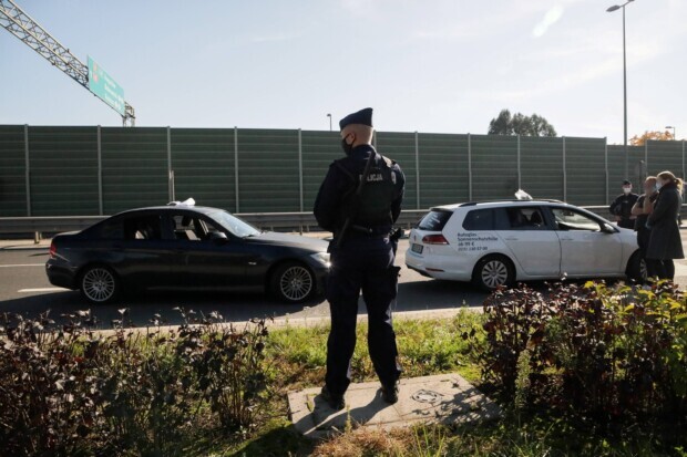 Mit falschen Arbeitsvisa ins deutsche Sozialsystem: Polen vergab Visa an Tausende unechte Fachkräfte