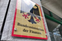 Finanzministerium kaufte für 35 Millionen Euro 17.000 untaugliche Smartphones