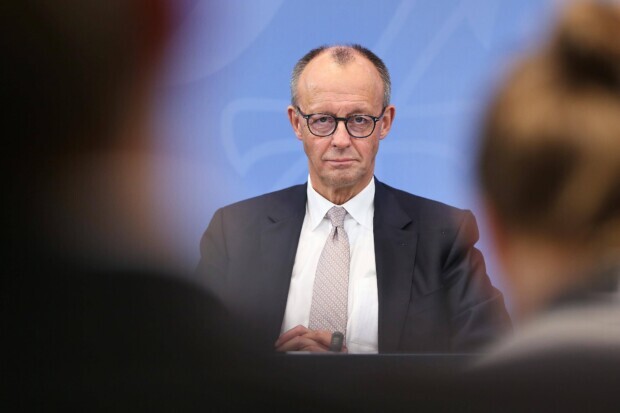 Friedrich Merz stürzt Deutschland ins Chaos, die Pleite und den Klassenkampf