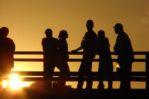 Jugend sehnt sich wieder mehr nach Tradition – Studien belegen einen „Backlash“