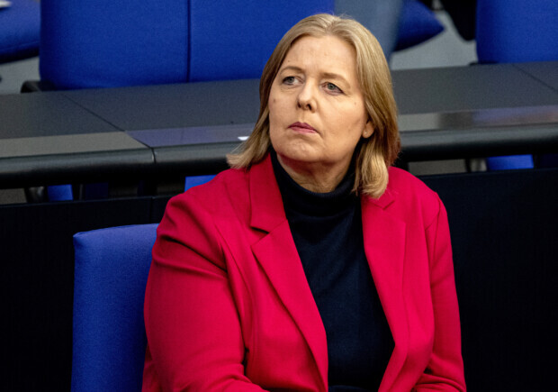 Die Fachkräfte kommen, der Mangel bleibt – und die Arbeitslosigkeit steigt