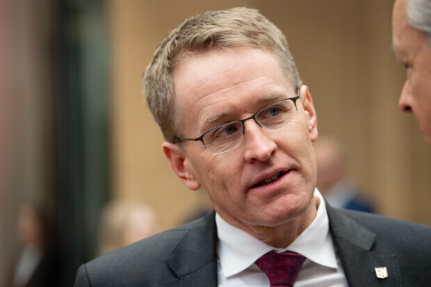 Daniel Günther gefährdet die freiheitliche Demokratie