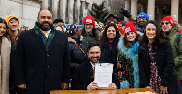 Wärme des Kollektivismus: Mamdanis kalter Start in New York