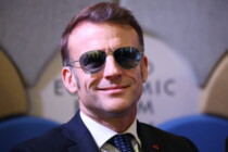 Macron und seine 659-Euro-Brille – die beste Nebenrolle in Davos