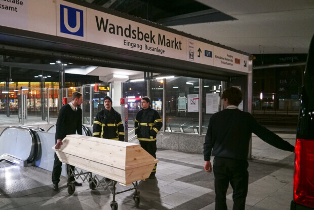 Bluttat in Hamburgs U-Bahn: Südsudanese war polizeibekannt