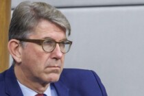 Medien-Skandal: Weimer übergibt Geschäftsanteile an Treuhänder