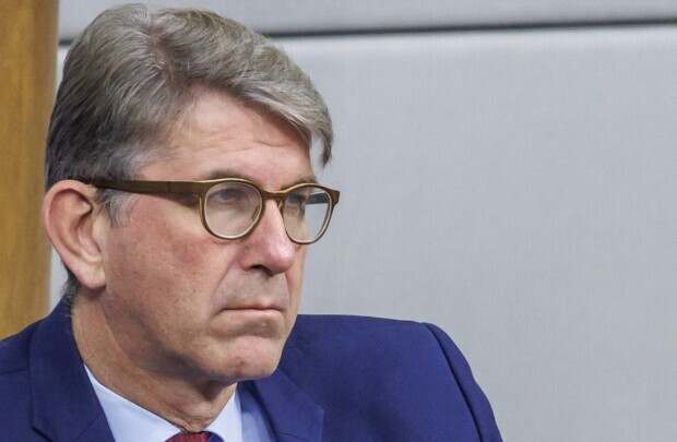 Medien-Skandal: Weimer übergibt Geschäftsanteile an Treuhänder