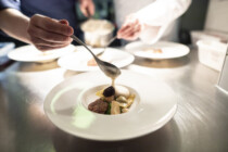 Wie sich die SZ mit einem Artikel über den angeblichen Mangel an Spitzenköchinnen blamiert