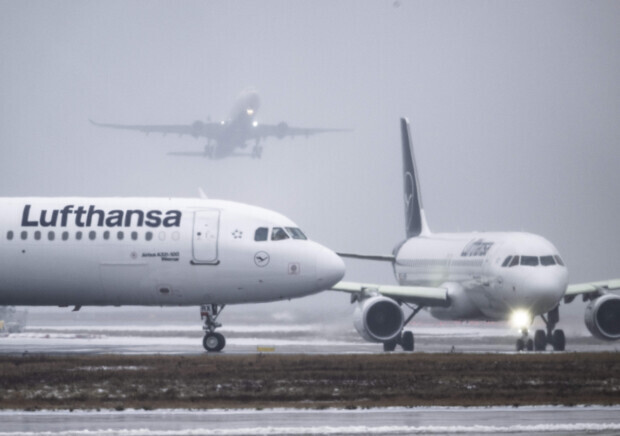 Chaos in München: 500 Passagiere über Nacht in Jets gefangen