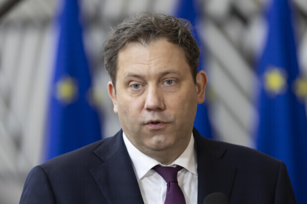 Kapitalmarktunion und Eurobonds sollen Euro-Schuldenclub liquide halten