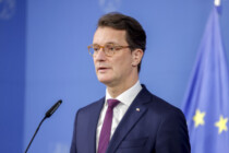 Wüsts bröckelnder Erfolg und die Nostalgie in NRW