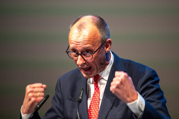 Das Ende der guten Laune: Politischer Aschermittwoch mit dem Bundeskanzler