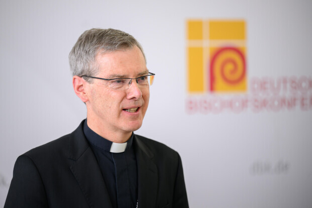 „Christus steht im Zentrum“ – Heiner Wilmer ist neuer Vorsitzender der Deutschen Bischofskonferenz